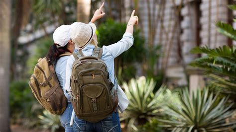 best day bag for sightseeing